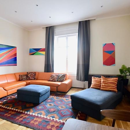 Luxury Apartment By Hi5 - Kiraly Street Suite Budapest Ngoại thất bức ảnh