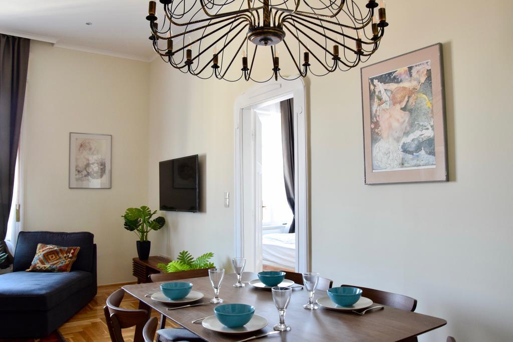 Luxury Apartment By Hi5 - Kiraly Street Suite Budapest Ngoại thất bức ảnh